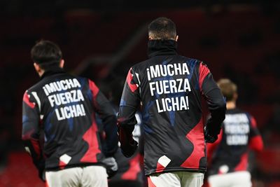 Manchester United stars send message to injured Lisandro Martinez before Leicester FA Cup clash