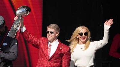 Who Owns the Kansas City Chiefs? Hunt Family Wealth, History Explained