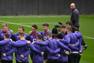 England under pressure to avoid unwanted record in daunting Six Nations showdown with France