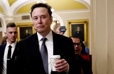 Do Elon Musk and DOGE have power to close US government agencies?