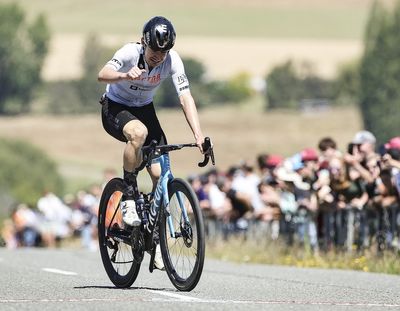 Paul Wright wins elite men's New Zealand road title