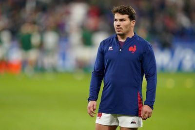 Antoine Dupont ‘surprised’ by England rule that prevents him facing Toulouse team-mate