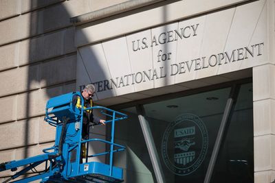 Federal Judge Temporarily Blocks Trump's Purge of USAID Workers