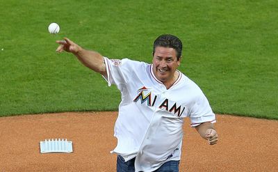 Dolphins legend to throw first pitch at Marlins’ Opening Day