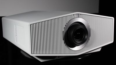 Sony Bravia Projector 8 (VPL-XW6100ES) review: a dynamic and bright beamer