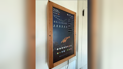 Maker builds cool Raspberry Pi Home dashboard with an old touchscreen monitor