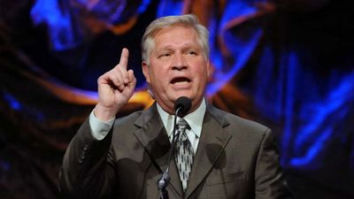 Super Bowl Press Box Includes Touching Tribute to Late ESPN Reporter Chris Mortensen