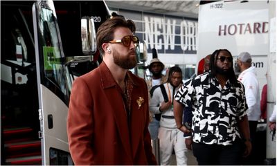 Travis Kelce’s trippy 1970s-inspired look ahead of Super Bowl 2025 was a total vibe