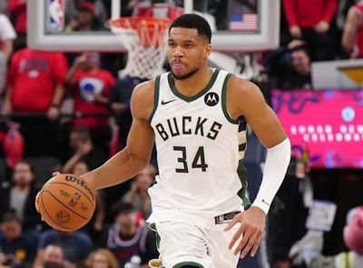 Giannis Antetokounmpo Out Through All-Star Break With Calf Injury