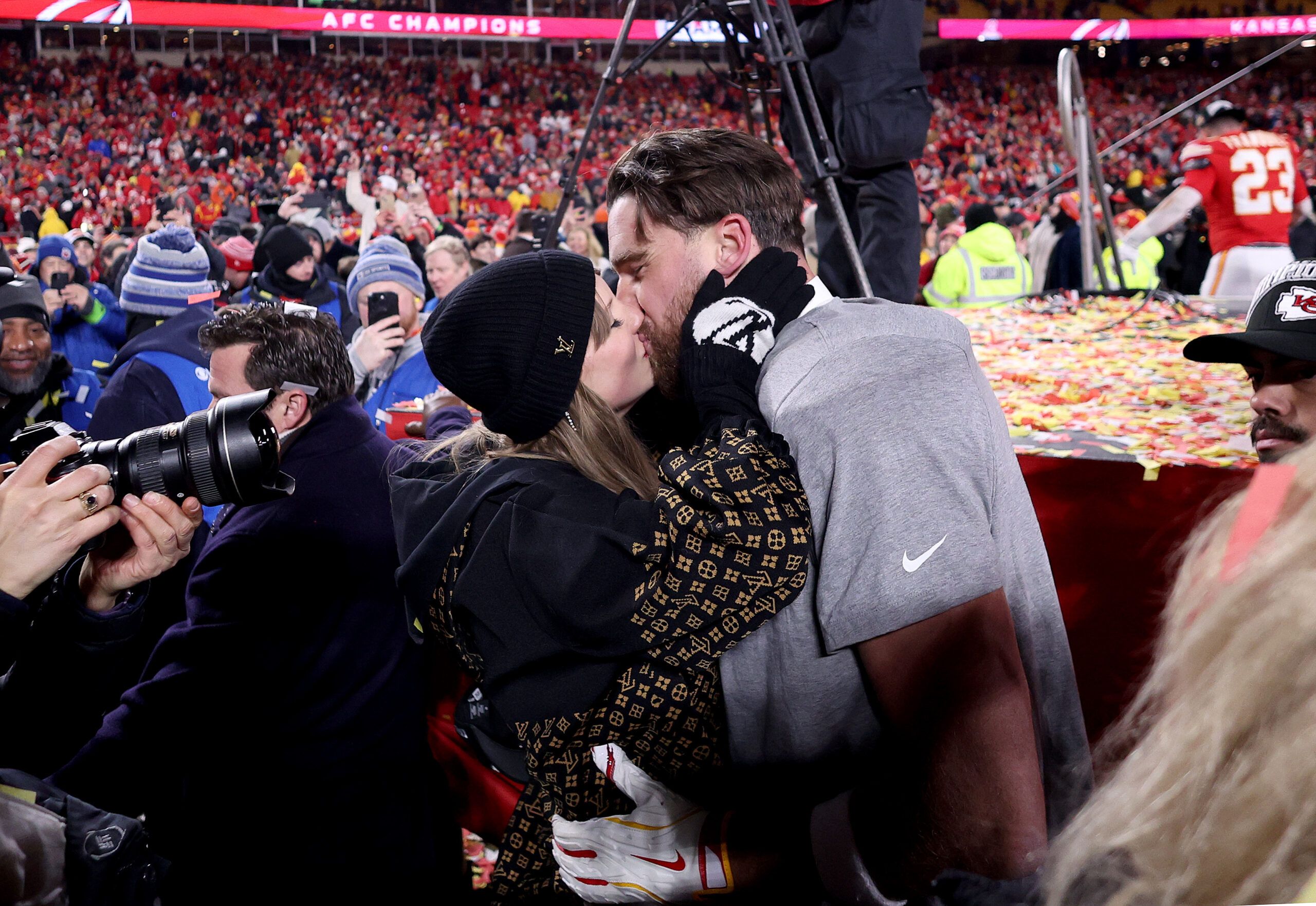 Did travis kelce propose to taylor swift after the 