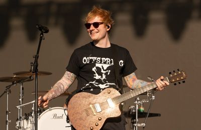 Ed Sheeran's street gig shut down by police