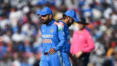 India should continue with the current XI: Sanjay Bangar