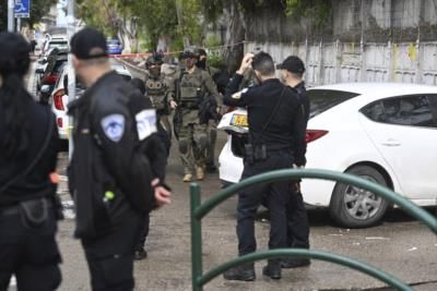 Israeli Police Raid Palestinian Bookstores In Occupied East Jerusalem