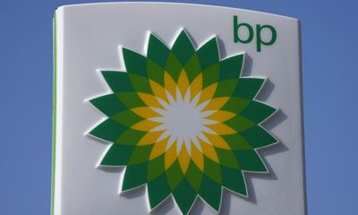 BP shares jump after feared US hedge fund Elliott takes stake