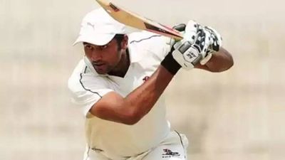 Skipper Paras Dogra keeps J&K ahead after Kerala rally in Ranji Trophy quarterfinal