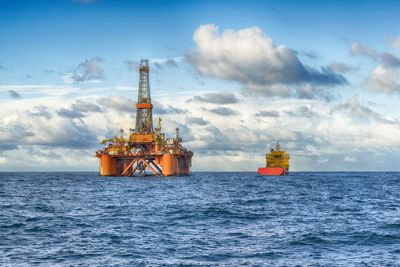 Crude Rallies as Middle Eastern Crude Producers Raise Prices