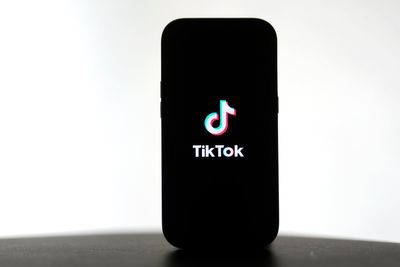 TikTok finds way to skirt US ban with Android sideload