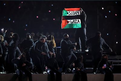 Super Bowl protester "banned for life"