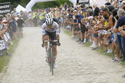 Will Tadej Pogačar ride Paris-Roubaix in 2025? - World Champion tackles the cobbles in Trouée d'Arenberg recon