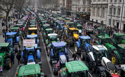 Brexit divisions among farmers are endangering fight against Reeves’ tractor tax