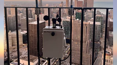 This Raspberry Pi ADS-B plane tracker features a weather station with tons of cool features