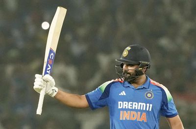 'Form is temporary, class is permanent' - Ex-Pakistan cricketer lauds Rohit Sharma
