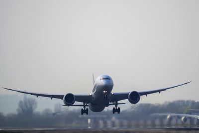Heathrow records busiest January with 5% rise in passenger numbers