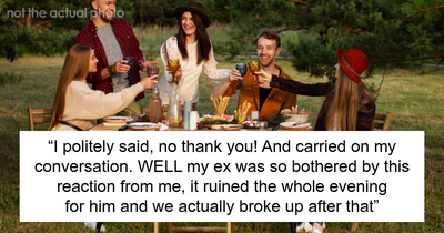 Woman Watches As BF’s Friends Feast Without Them, Awkward Night Ends The Relationship