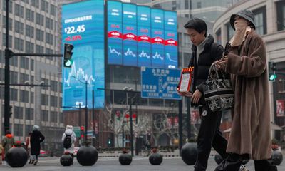 Asian stock markets mixed after Trump tariffs announcement while gold reaches record high