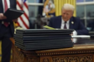 President Trump To Sign Executive Orders In Oval Office