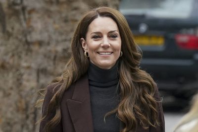 Kensington Palace says no change to sharing of details about Kate’s outfits