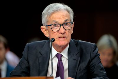 Jerome Powell Commits To Addressing Debanking Concerns: 'Regulation Leads Things To Happen'