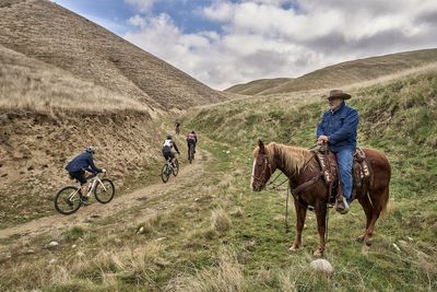 Cowboy bar part of unique path at Rock Cobbler 12.0 for wins by Lance Haidet, Ruth Holcomb - Gallery