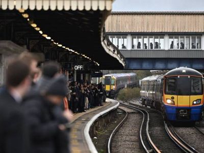 Clapham Junction: Person dies in rush-hour incident