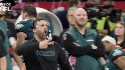 Mics Caught Nick Sirianni’s Fired-Up Reactions to Eagles’ Sacks of Patrick Mahomes