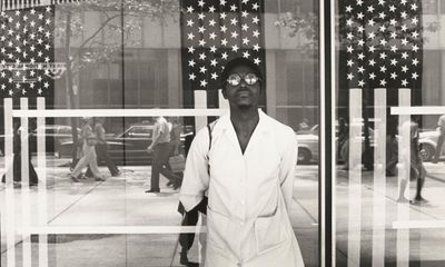 American Photography: unforgettable images of the beauty and brutality of a nation