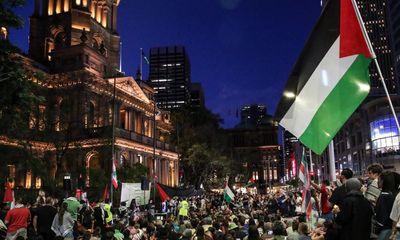 Proposed ban on protest outside places of worship could prevent Town Hall rallies, Sydney mayor warns