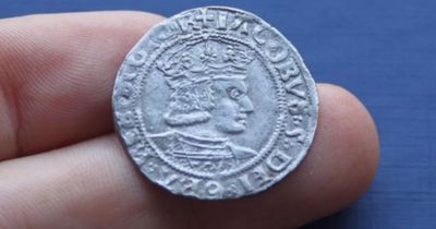 Historic King James V silver coin selling for £900