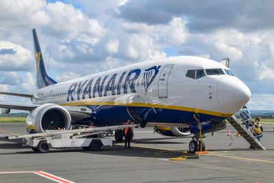 Simon Calder clears up Ryanair baggage rules after passenger charged £50 for bringing water bottle on flight