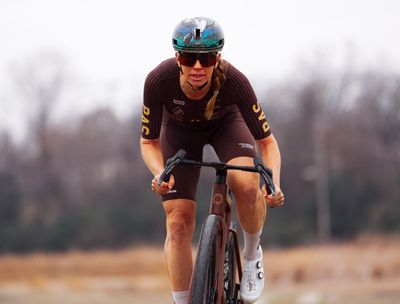 Emily Newsom among 15-rider PAS Racing roster swarming start at Santa Vall two-day gravel event