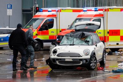 Munich car attack LIVE: Suspected attacker who injured dozens named as Afghan asylum-seeker with 'extremist background'