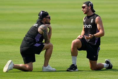 Brendon McCullum plays down England’s injury issues as Ben Duckett faces scan