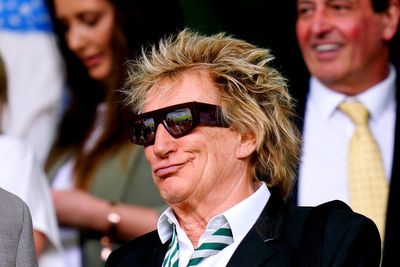 Rod Stewart fails to recognise Micah Richards on football show