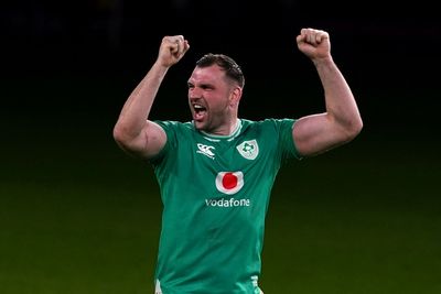 Ireland lock down Tadhg Beirne and Garry Ringrose to new contracts