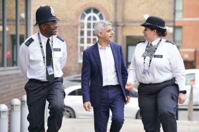 Most Londoners doubt mayor's 'seriousness' in tackling phone theft, poll reveals
