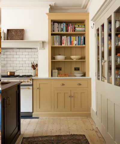7 things minimalists always throw out daily – it's a 'small habit that prevents clutter avalanches', say professional organizers