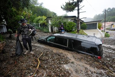 What's an atmospheric river? A pineapple express? AP explains the weather phenomenon