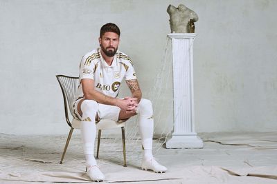 The LAFC 2025 away kit has been released, and it's simple yet utterly stunning