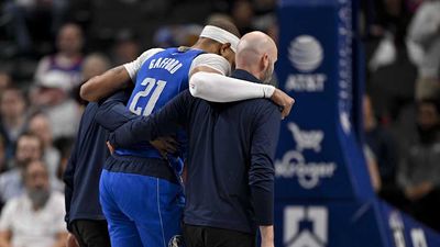 Mavericks Center Daniel Gafford to Miss Significant Time With Knee Injury