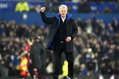 David Moyes ‘feels a bit’ for Arne Slot after Merseyside derby red card